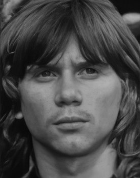 Aleksandr Makartsev as музыкант