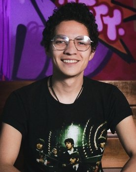 Erick D. Tapia as Doros