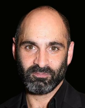 Zubin Varla as Ameet