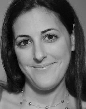 Joanna Rudnick as Herself