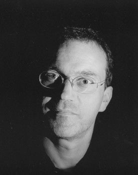 Érik Bullot as Narrateur