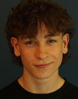 Louis McCartney as Henry Creel