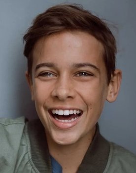 Chaydon Seaman as George
