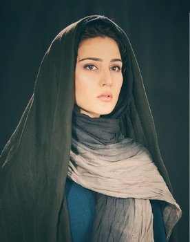Elaheh Khademi as Ghazaal