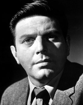 Theodore Bikel as Lieutenant
