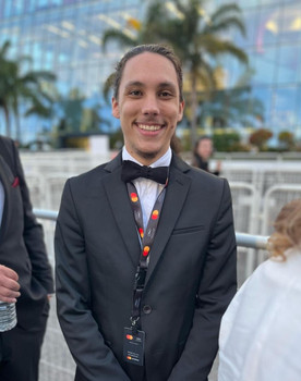 Jules Saint-Raymond as Passant 2