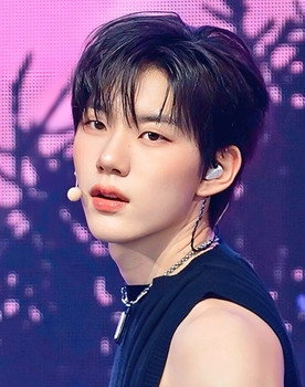 Seo Kyoung-bae as Self