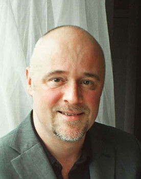 Jeroen Phaff as Schultze/Ensemble