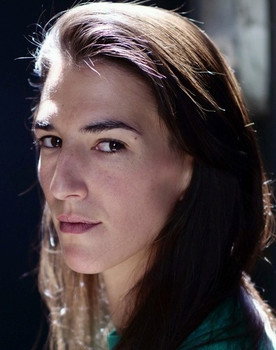 Soraya Garlenq as Vigile portique N°2
