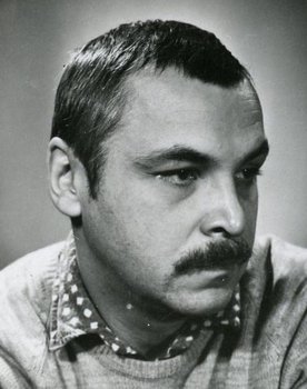 Vello Janson as 