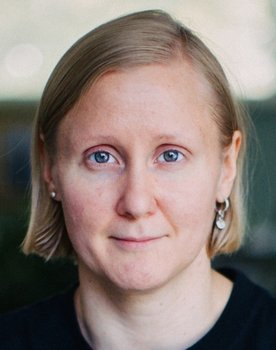 Emilia Haukka as Hannan työtoveri