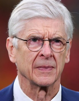 Arsène Wenger as Self