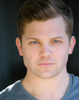 Jon Hacker as Cash Gibson
