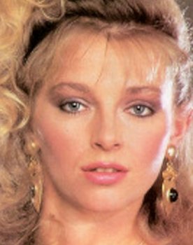 Scarlet Windsor