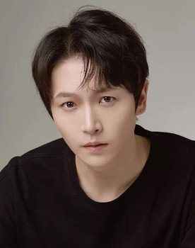 Zhou Sheng as Zhang Wen Jing