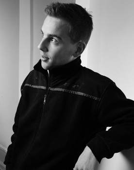 Leo Lindström Grufman as Adam