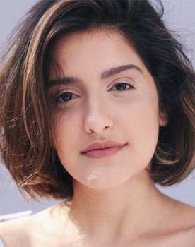 Laura Paro as Dani