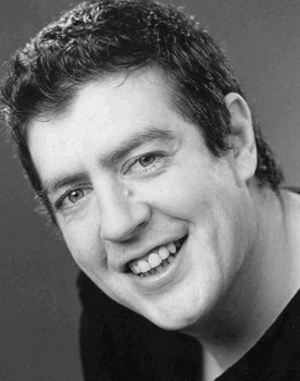 Denis D'Arcangelo as Le destin