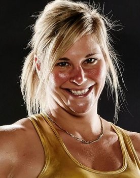 Natasha Jonas vs. Marie Eve Dicaire
