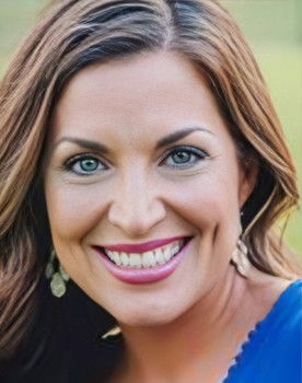 Angela Sweet as Michelle Raphael