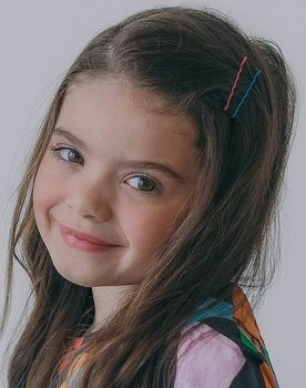 Mel Dutra as Denise