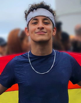 Bruno Venâncio as Natan (adolescent)