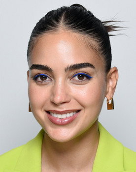 Melissa Barrera as Vanessa