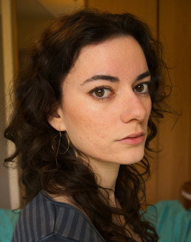 Louise Rolland as Vanessa