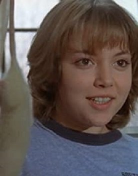 Isabelle Mejias as Mary McNeil
