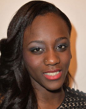 Assa Sylla as Aya 16 Jahre