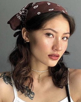 Naomi as Girl