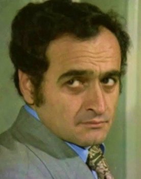Alpay İzer as Veli Çelebi