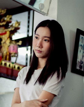 Sasitrikul Limakul as Mom (voice)