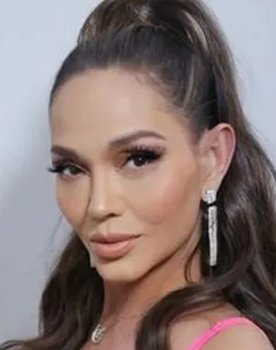 Corla Cynthia as Donda