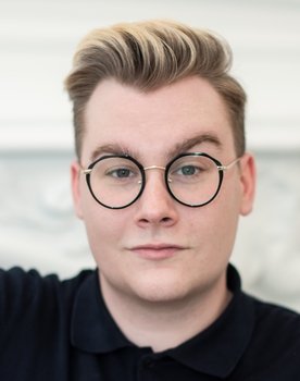 Tom Hearn as Spencer