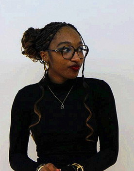 Sophanie Geran as Ophelia
