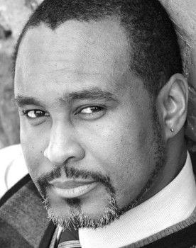 Xuan Fraser as Curan