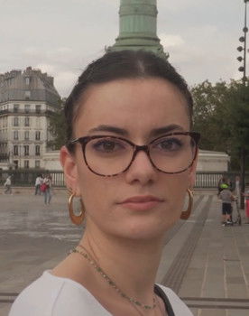 Louise Rolland as Marion