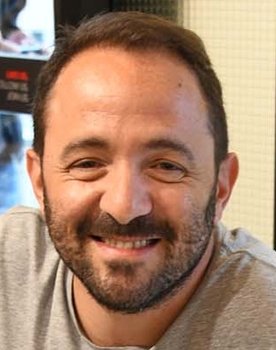 Önder Açıkbaş as Şahin Coşkunses