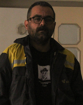 همت کریمی as پستچی ۲