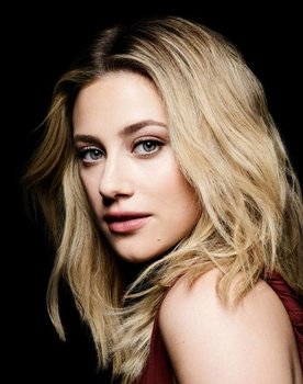 Lili Reinhart