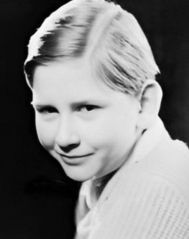 Mickey McBan as Bobby Sullivan