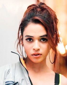 Shalmali Kholgade