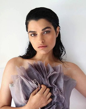 Eve Harlow