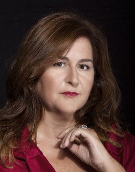 Isabel Ávila as Asunción