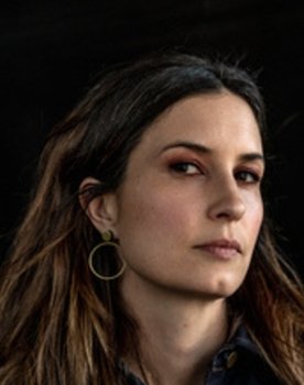 Missy Higgins as Annie