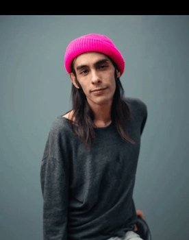 Andrew Estrella as Hombre delgado