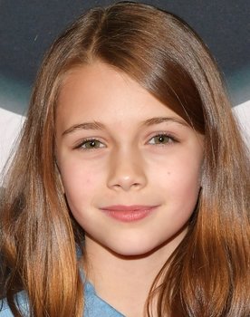 Zoey Todorovsky as Lena