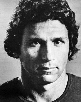 Mário Petráglia as 