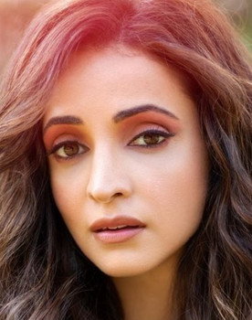 Sanaya Irani as Mehbooba